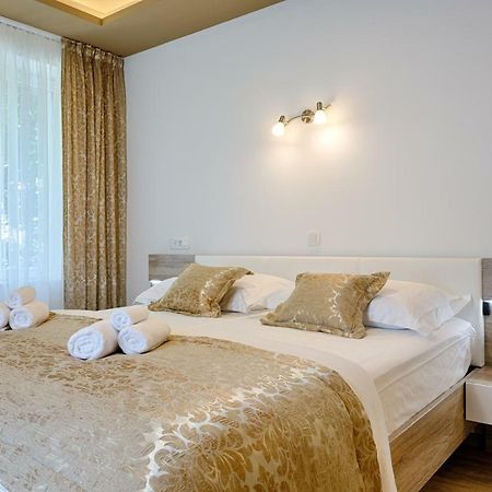 Luxury Rooms Floramye (Adults Only) Split Bagian luar foto